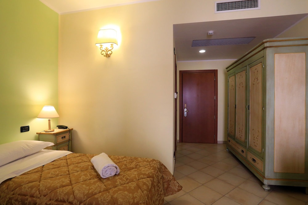 Hotel Centrale L Aquila 24/36