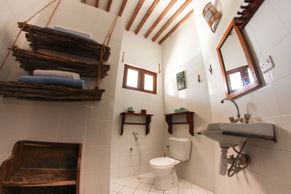Kipepeo Lodge 11/21