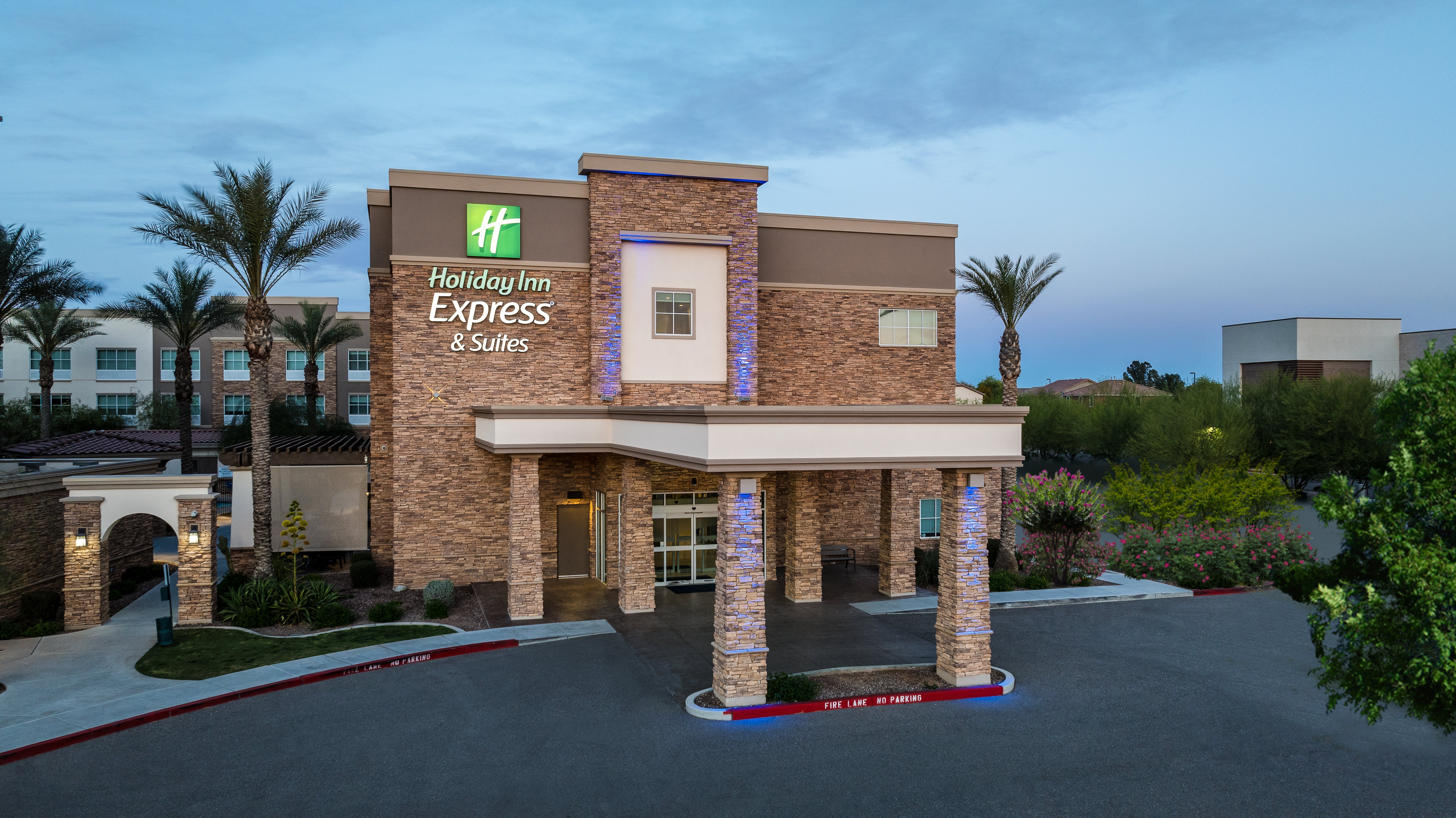 Holiday Inn Express and Suites Phoenix East - Gilbert 2/66