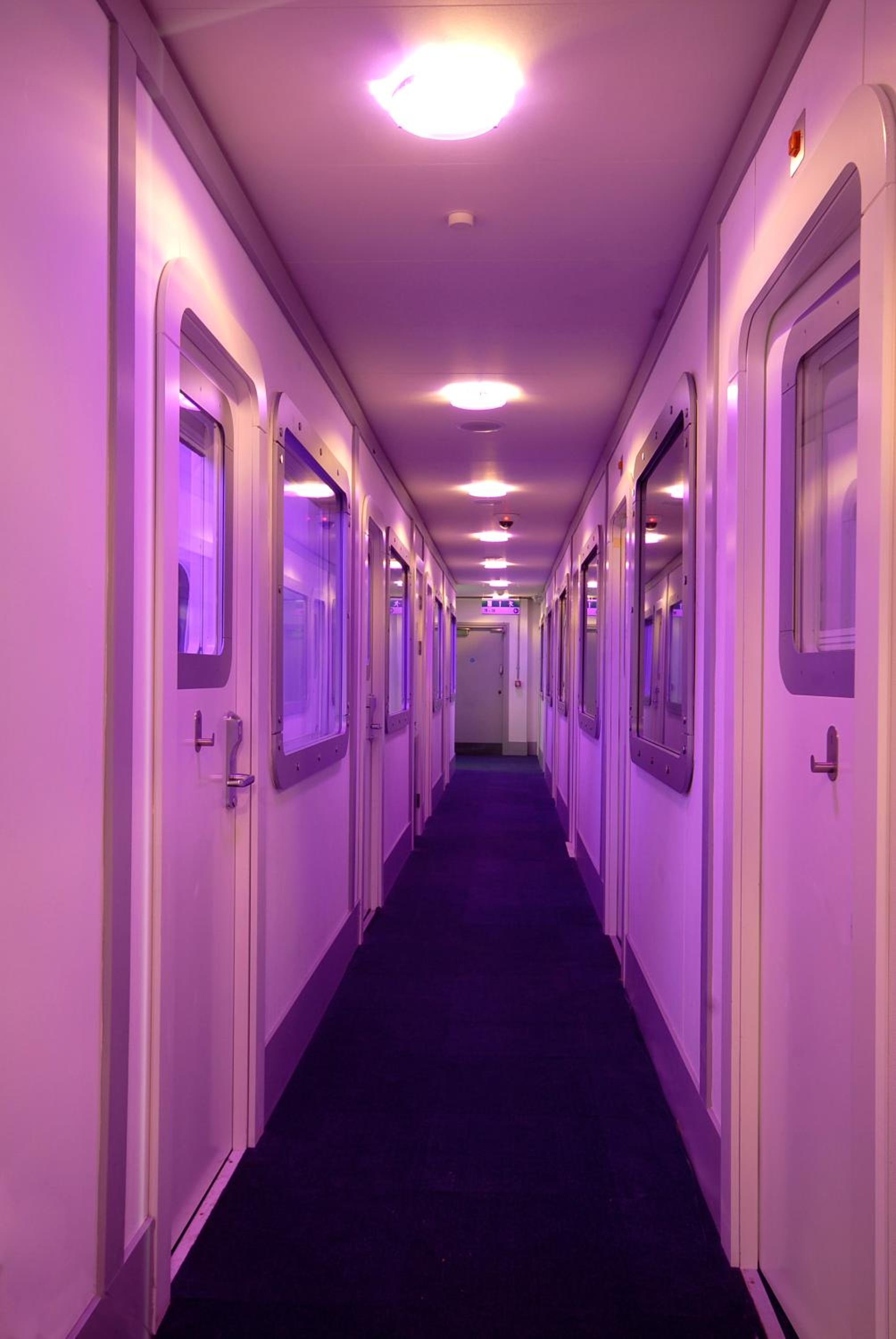 YOTELAIR Amsterdam Schiphol 2/57