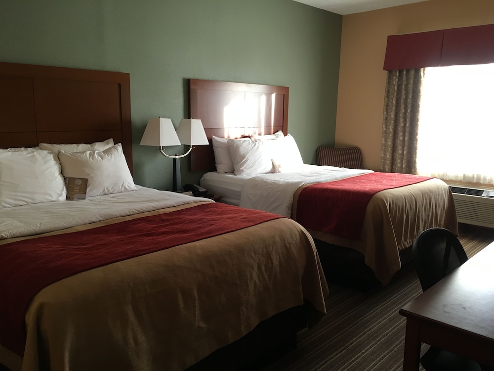 Comfort Inn Jackson I-40 12/33