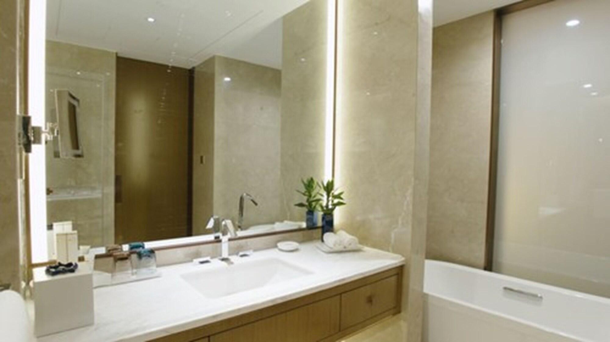 Metropolo wuhan Optics Valley Convention&Exhibition Center Hotel 54/57