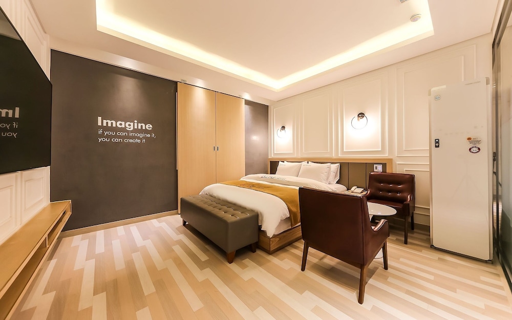 Yeongju Hotel 19/35