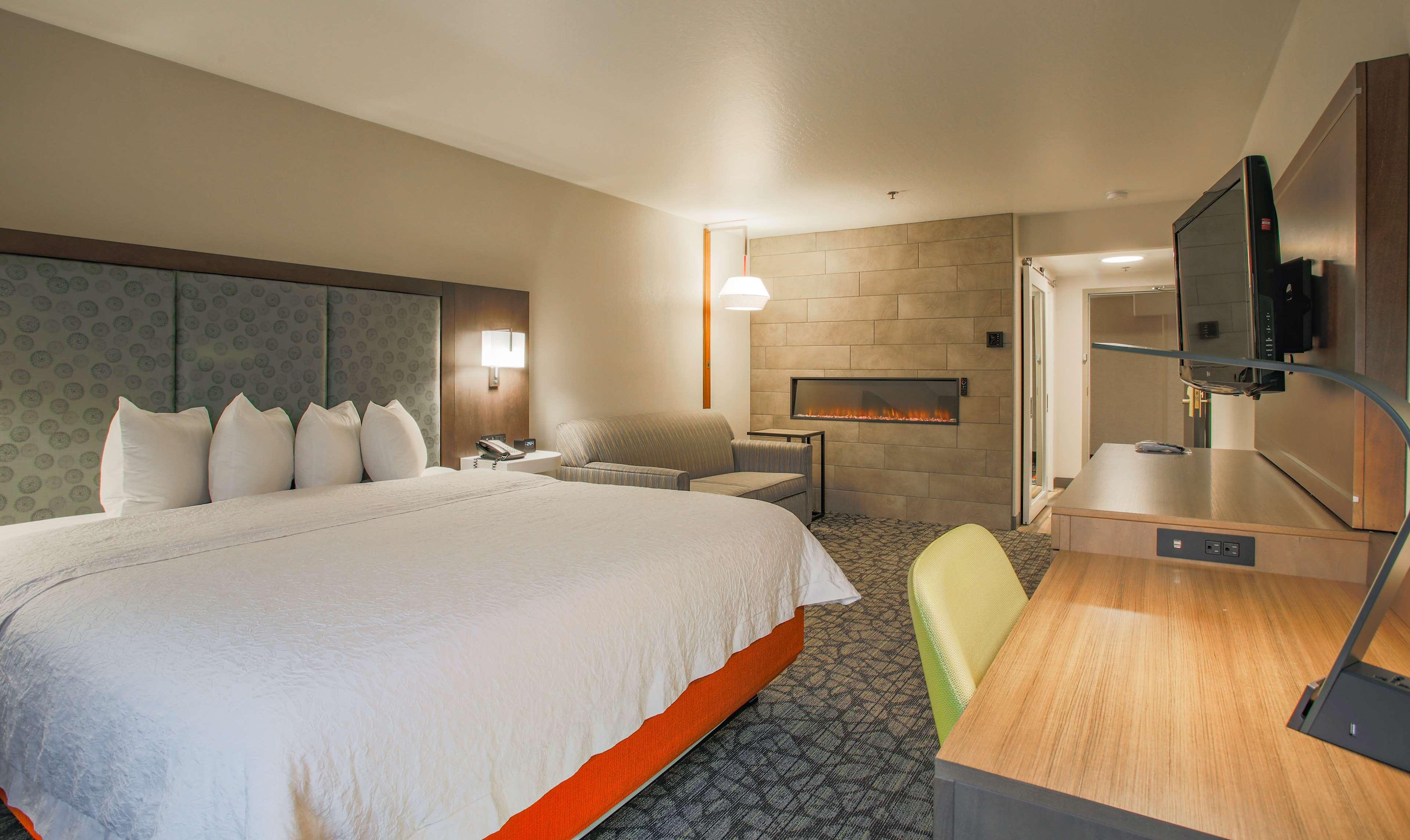 Room, Double Bed