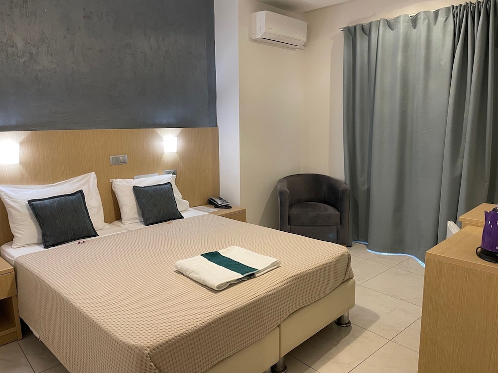 Voula Hotel 15/74