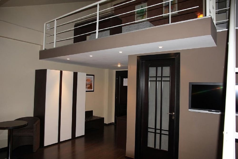 Abc Hotel 36/46
