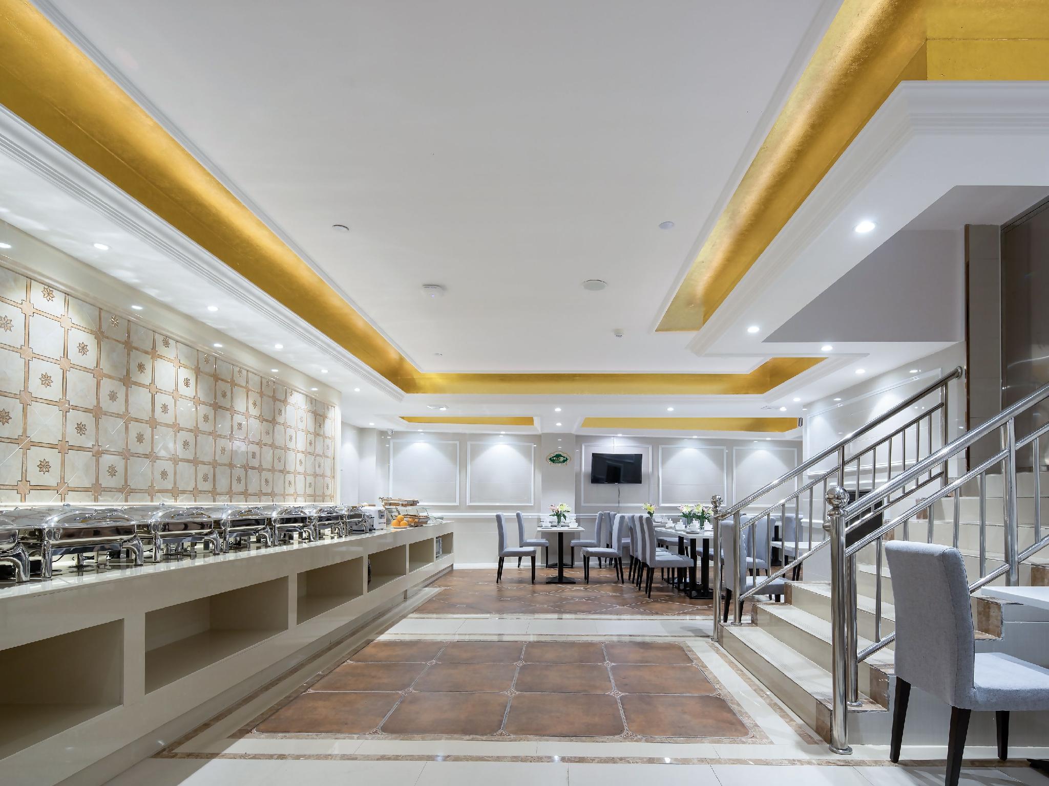 Vienna Hotel (Guangzhou railway station & Xiaobei subway station) 37/48