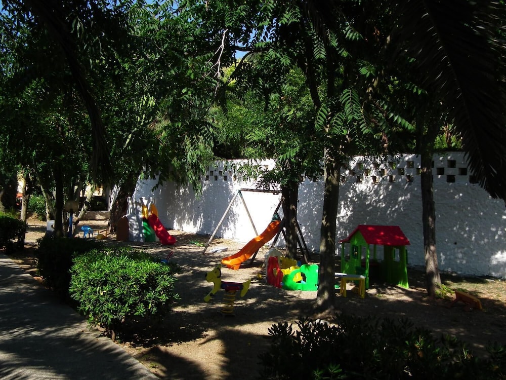 Villaggio Athragon 6/34