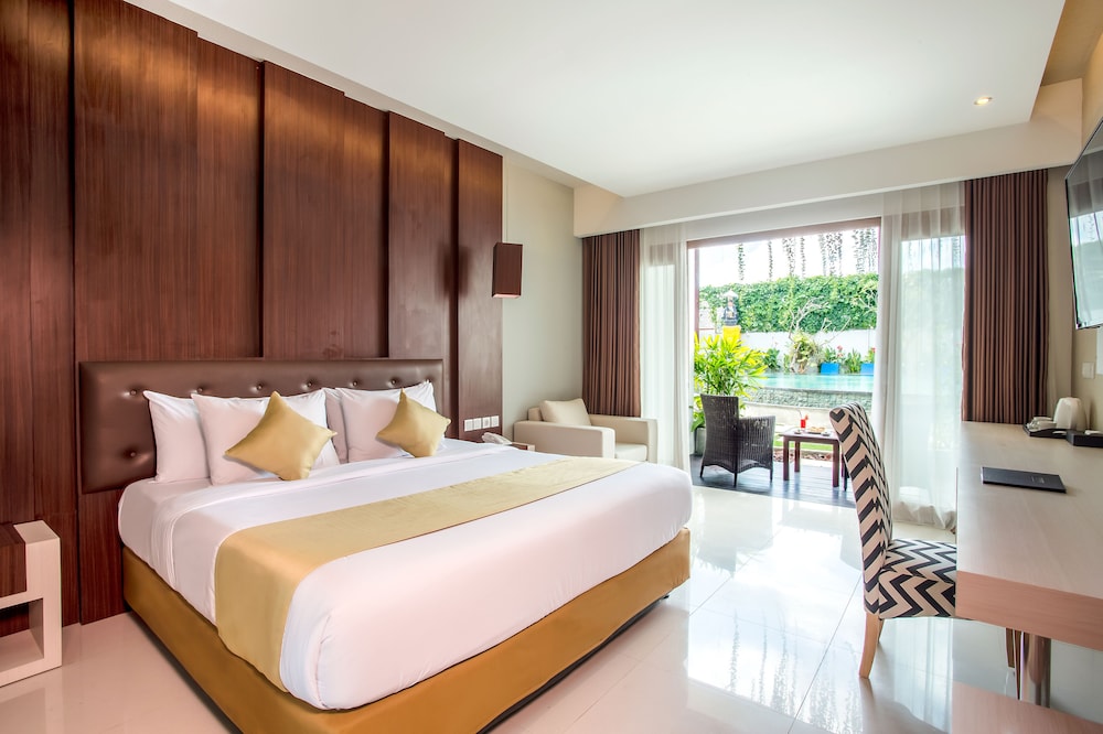Deluxe, King Bed