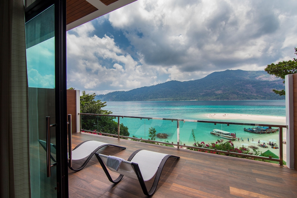 Mountain Resort Koh Lipe 3/70