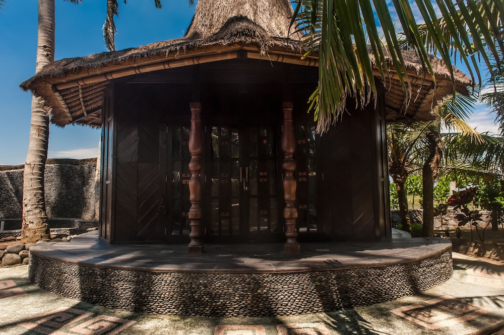 Most Exotic Beachfront Villa Keong 35/67