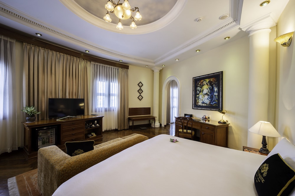 MAJESTIC, CENTURY, SUITE