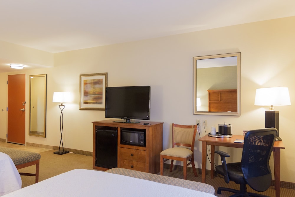 Hampton Inn & Suites Radcliff Fort Knox 42/58