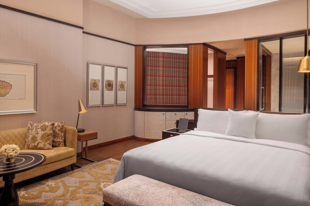 ITC Ratnadipa, a Luxury Collection Hotel, Colombo 18/81