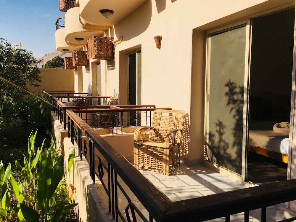 Memnon Hotel Luxor 6/50