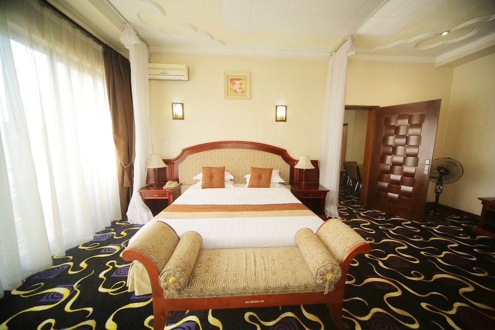 Hotel Africana 12/65