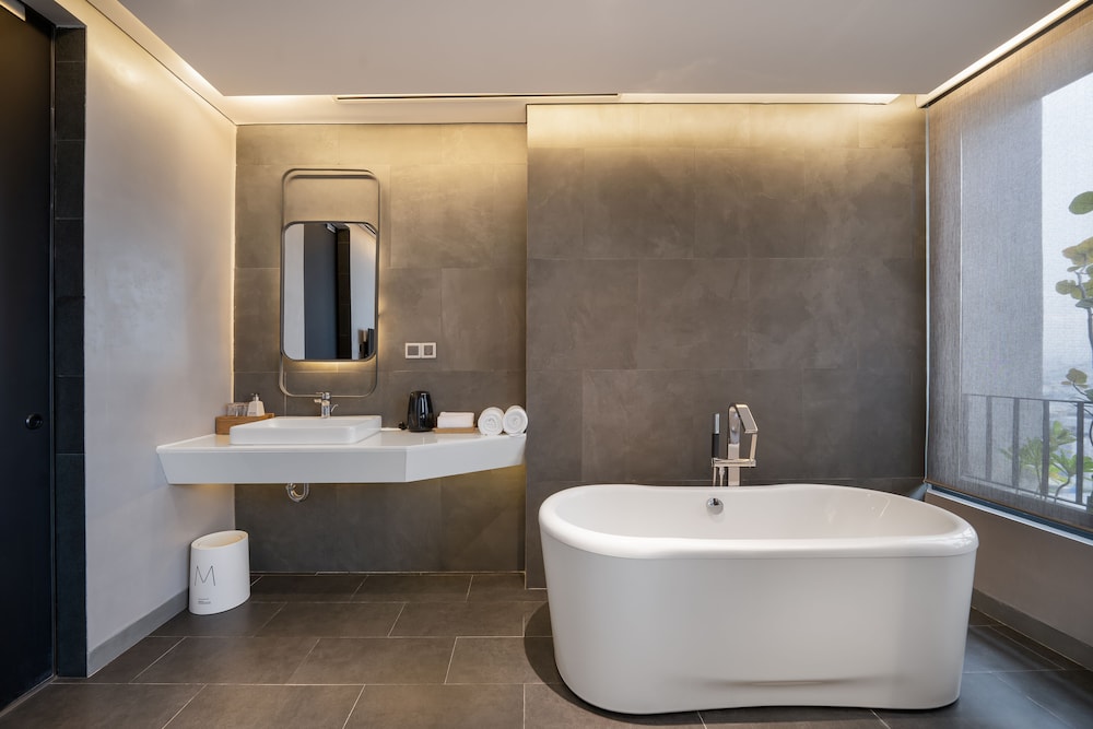 Legend Boutique Hotel 31/69