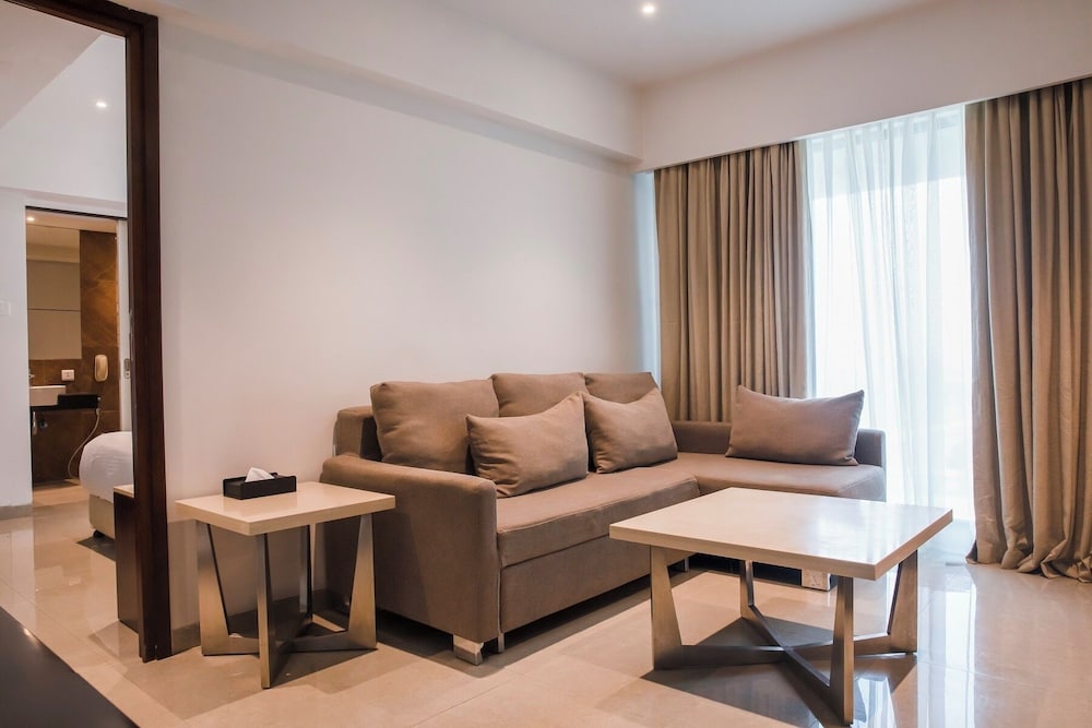 Ramee Hometel 24/50