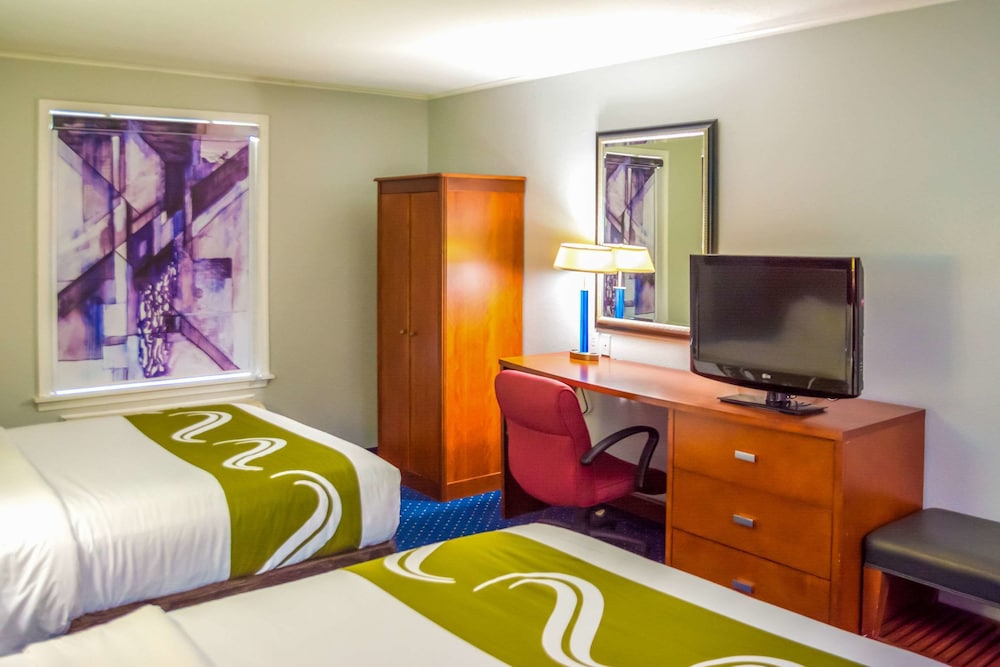 Quality Inn Merrimack - Nashua, NH 4/30