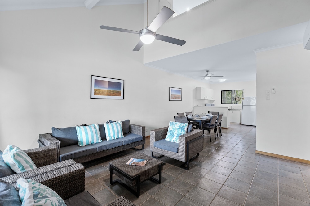 Broome Beach Resort 30/48