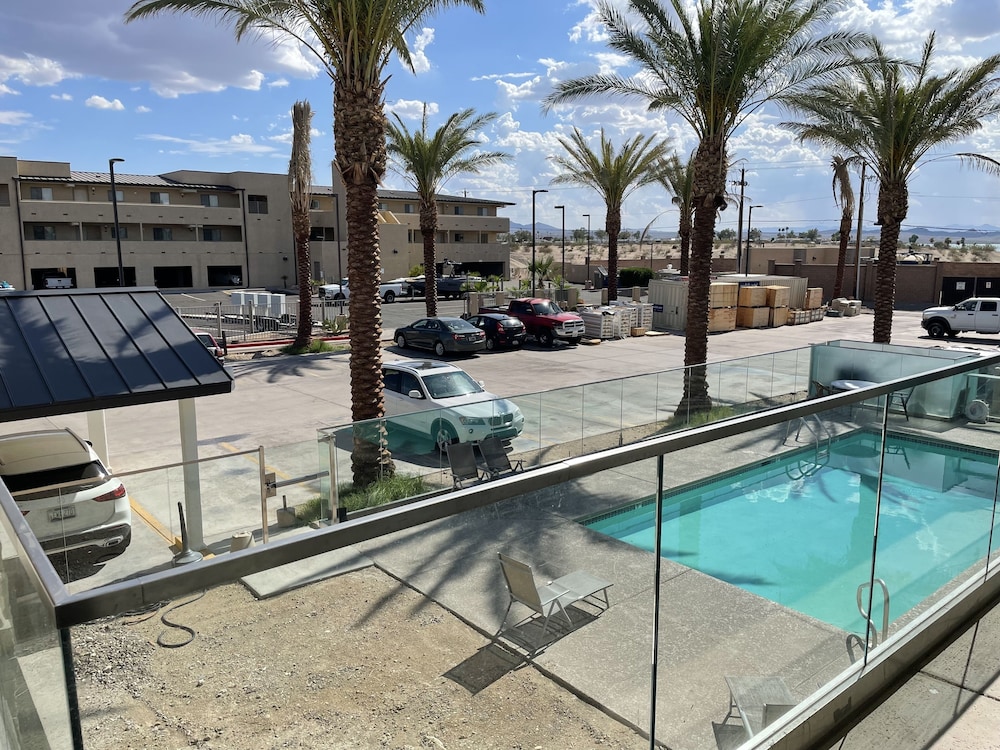 Swai Hotel 38/57