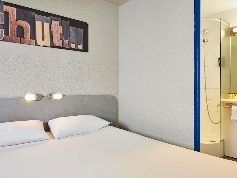 Ibis Budget Versailles Chateau Saint Cyr 17/40