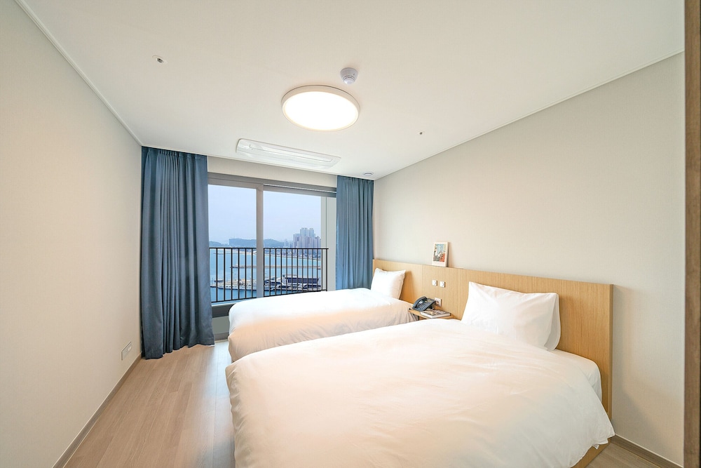 Sokcho I Park Suite Hotel and Resort 13/46
