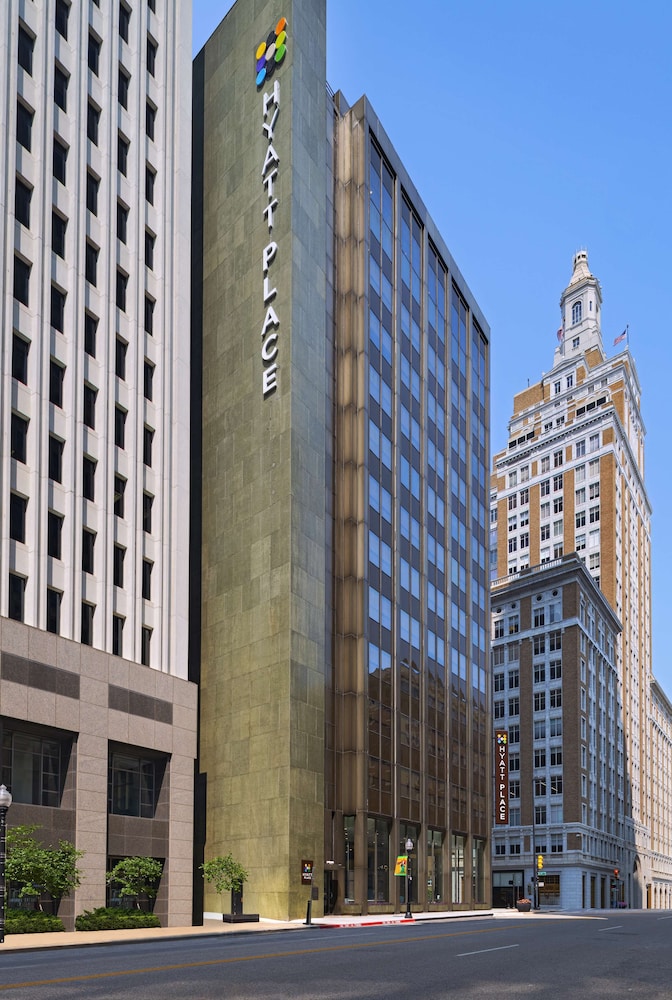Hyatt Place Tulsa Downtown 71/74