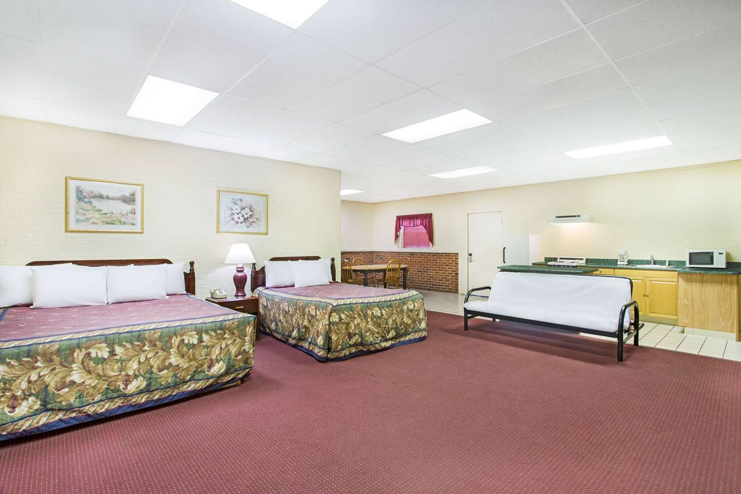 Days Inn By Wyndham Bristol Parkway 9/15