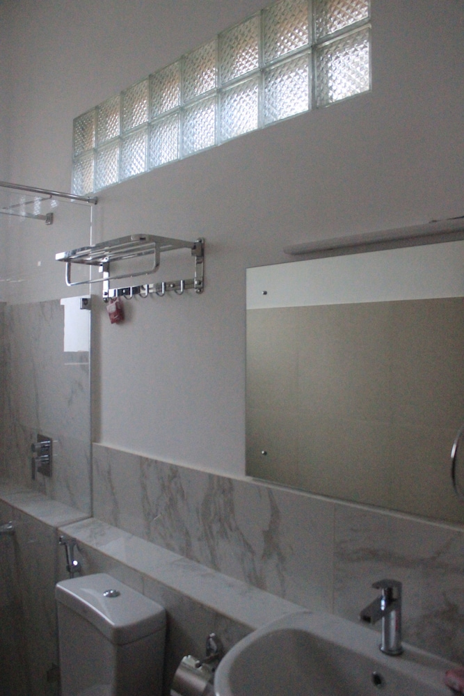 Atelier Kandy 50/50