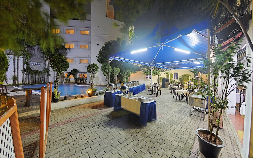 Raj Palace Sundar 37/42
