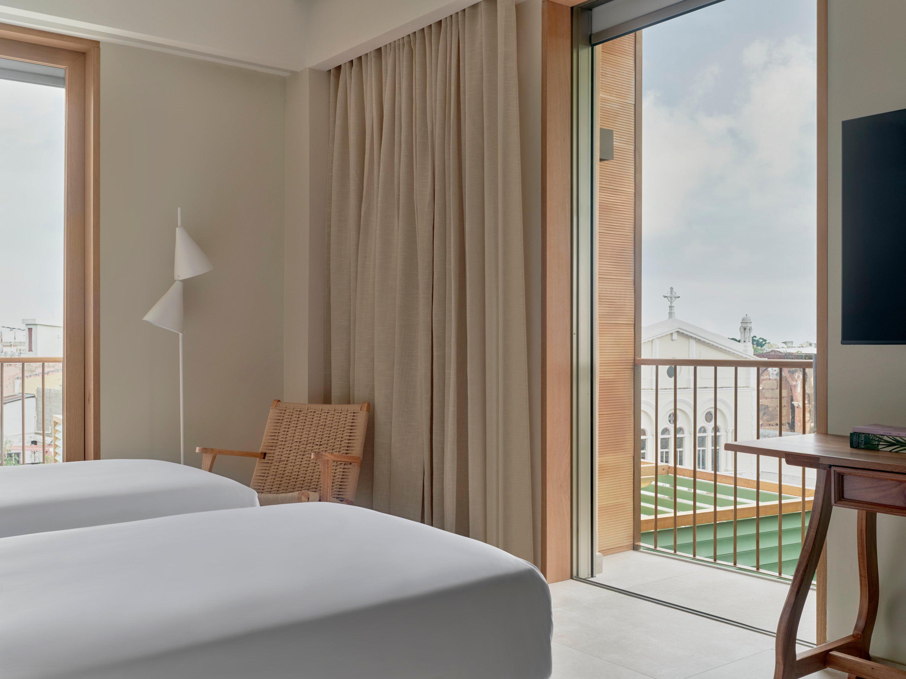 Essential, Twin Beds, Balcony, Top Floor