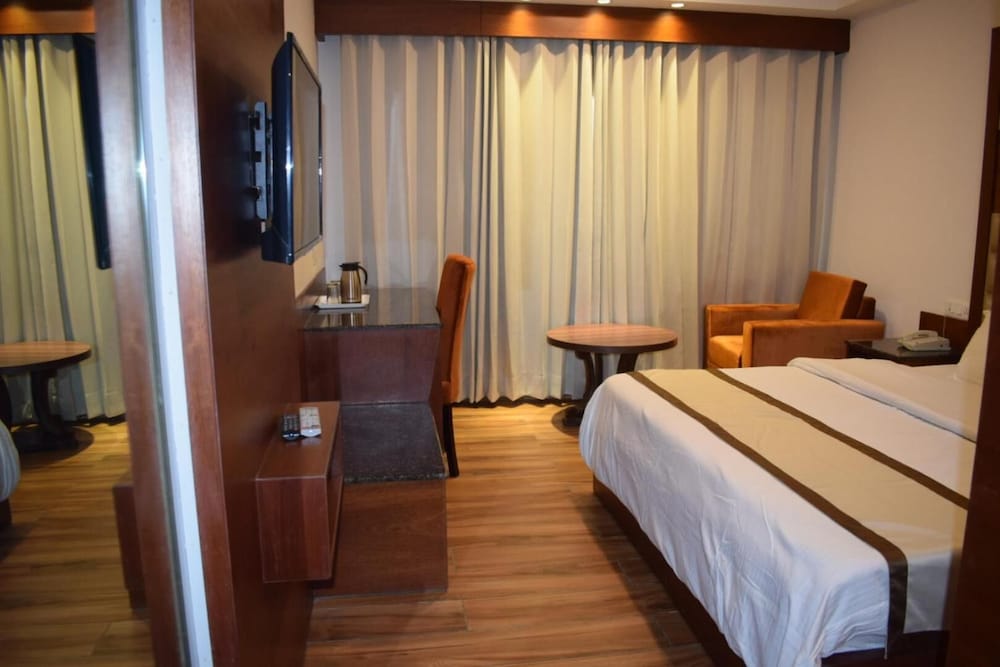 Hotel Ambica 16/40