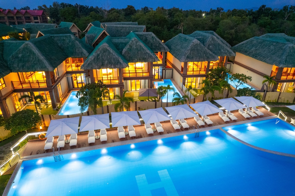 H Resort Bohol – The Coral Cliff by SMS Hospitality 7/65