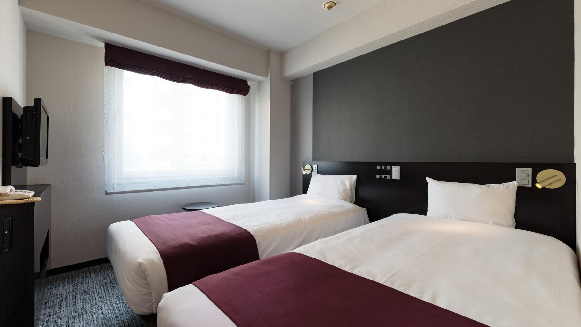 Standard, Twin Beds, Main Building
