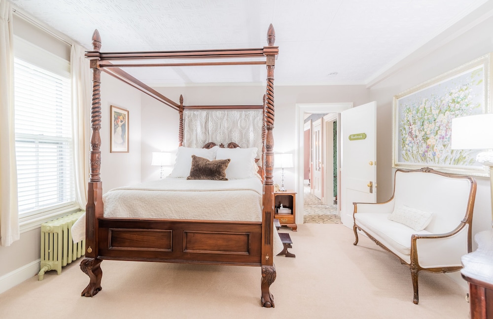 Westbrook Inn Bed and Breakfast 16/74