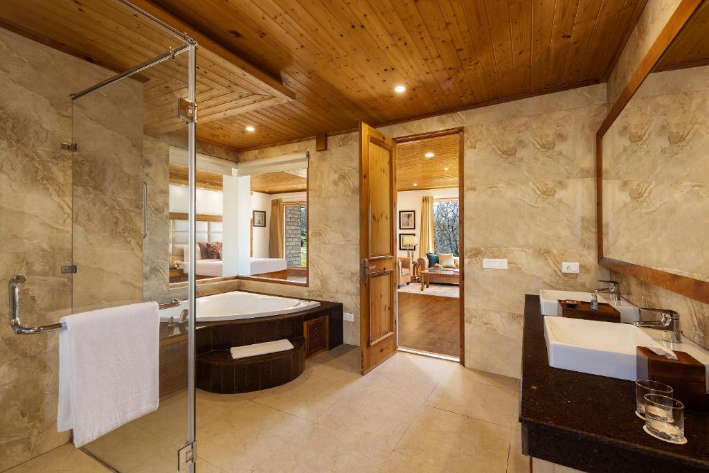 Duplex, Baragarh, Suite