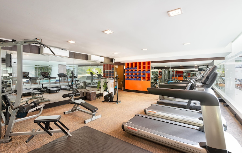 RADISSON SUITES BANGKOK SUKHUMVIT 39/73