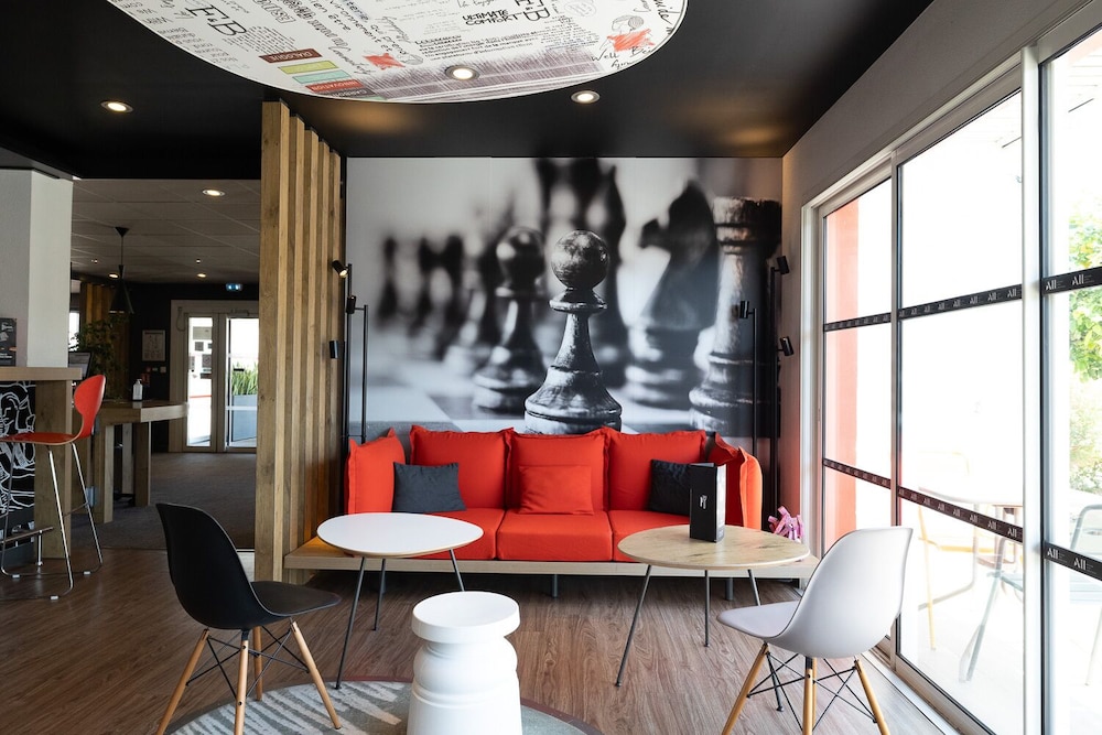 Ibis Perpignan Sud Saint Charles 37/56