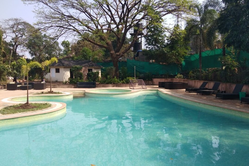 Citrus Hotels Lonavala 39/47