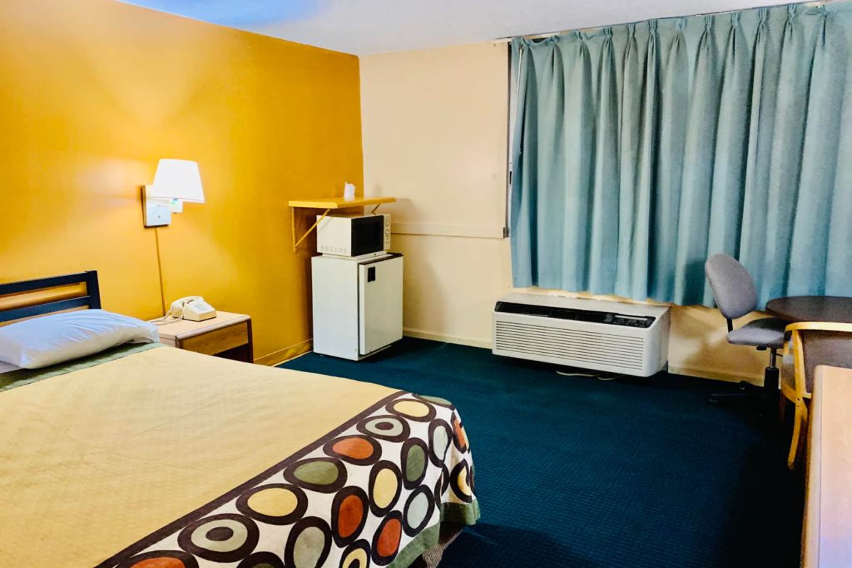 Red Carpet Inn & Suites Lima 27/64