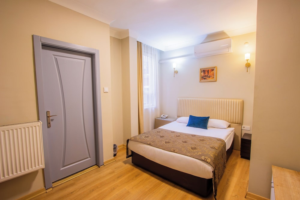 Tac Hotel 19/50