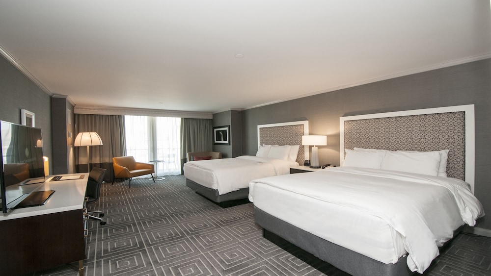 Premium, King Bed, Plaza View, Balcony, Accessible، InterContinental Kansas City at the Plaza 2/4