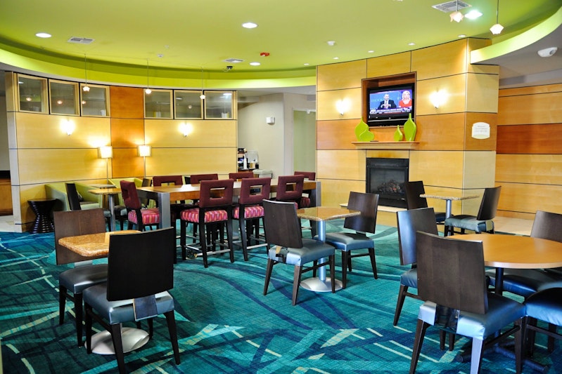 Springhill Suites by Marriott Galveston 18/24