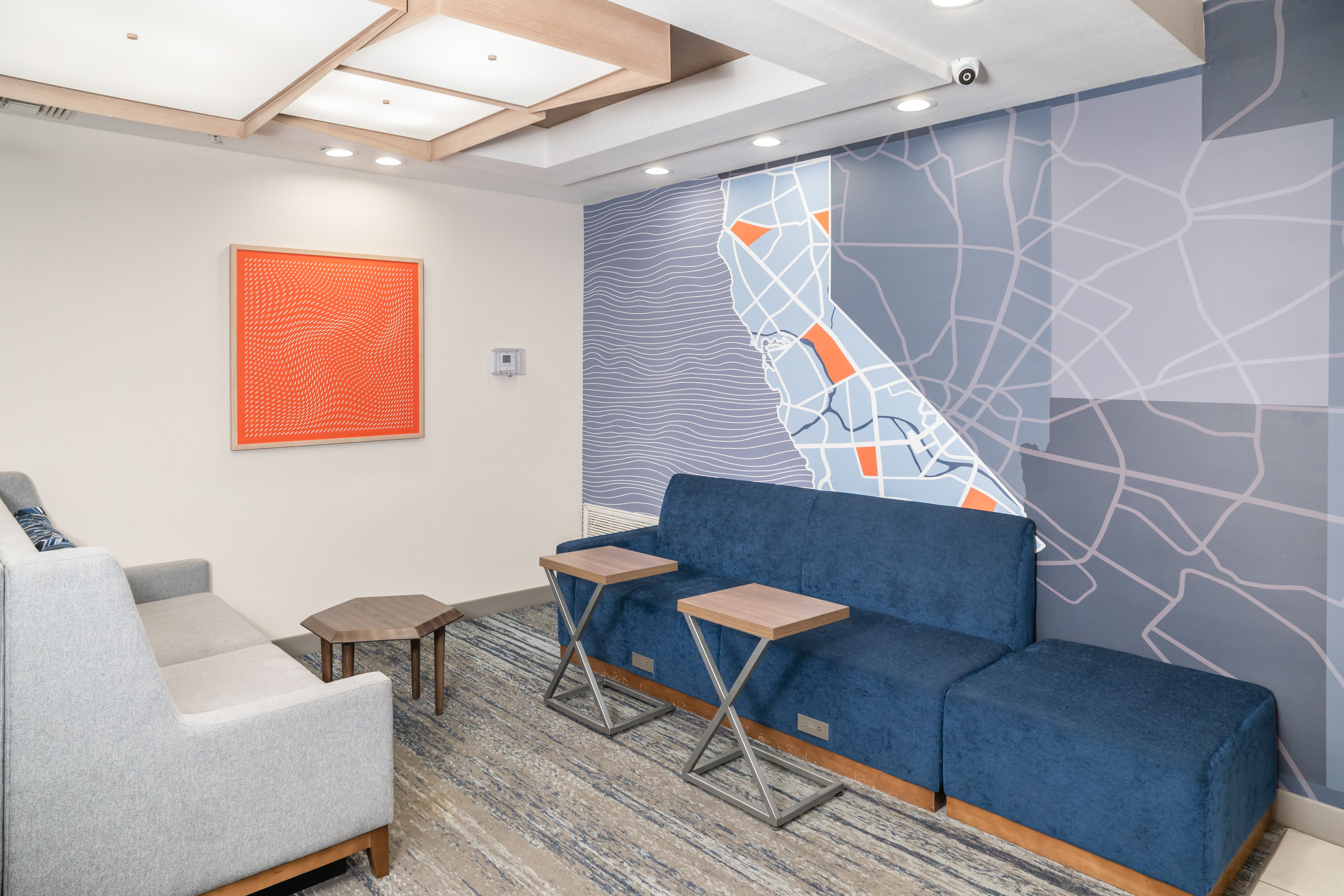 Holiday Inn Express Hotel Suites San Diego Otay 48/77