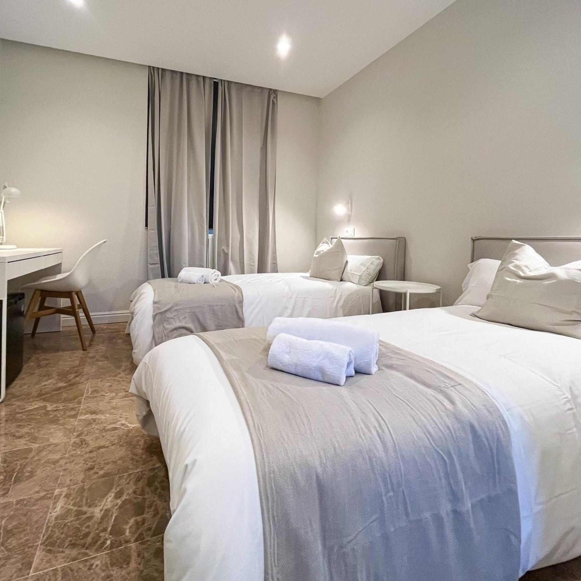 Room, Double Bed