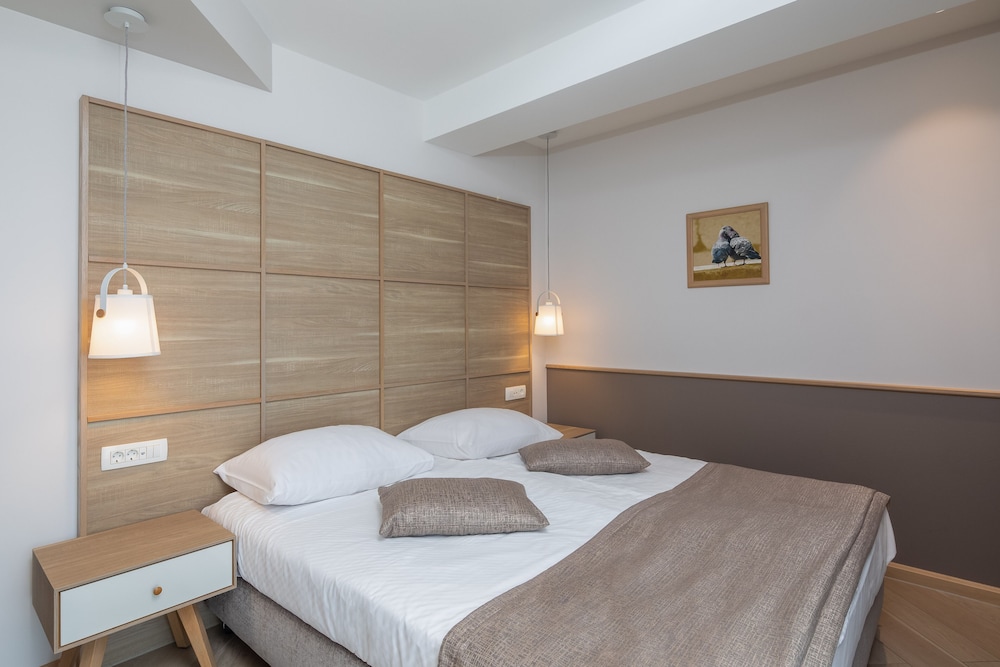 APARTHOTEL TAMARIS 23/74