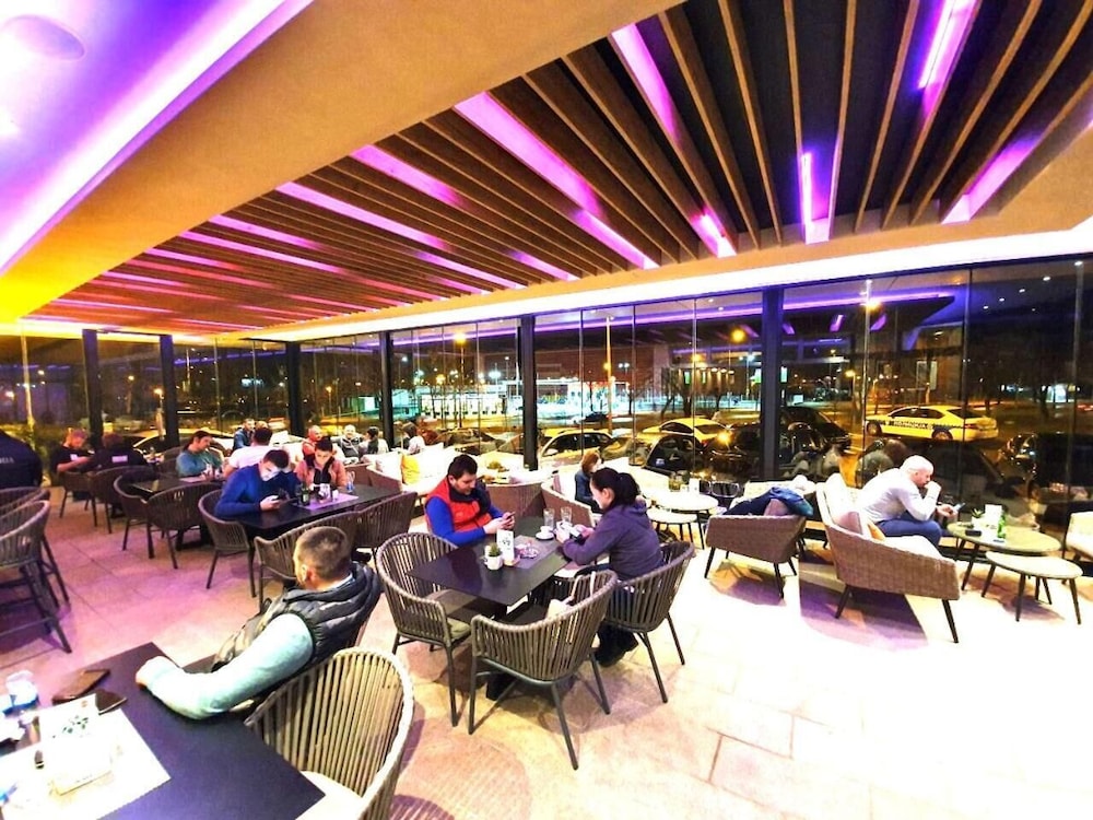 Cezar Hotel 26/27