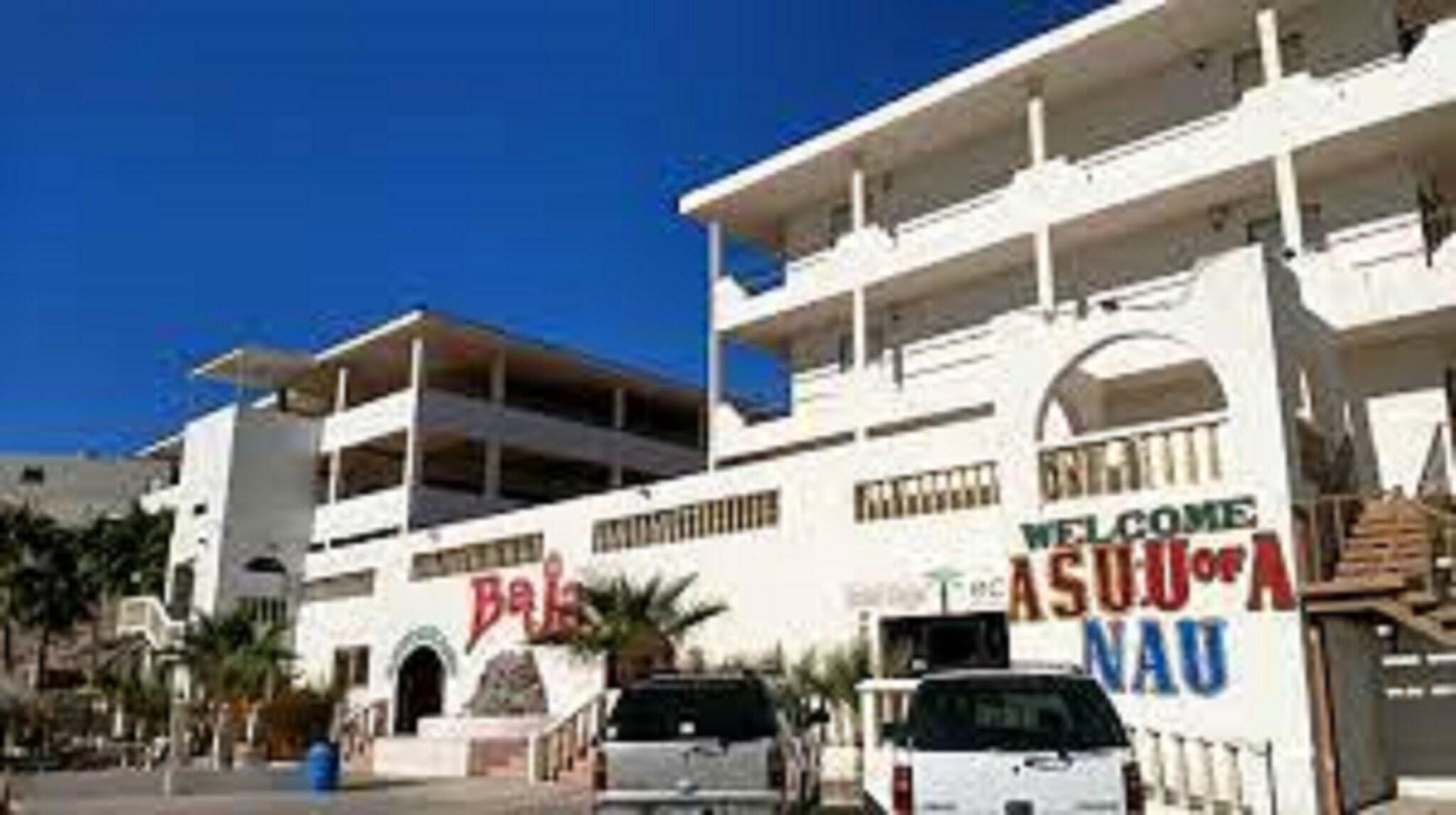 Hotel Baja 4/29
