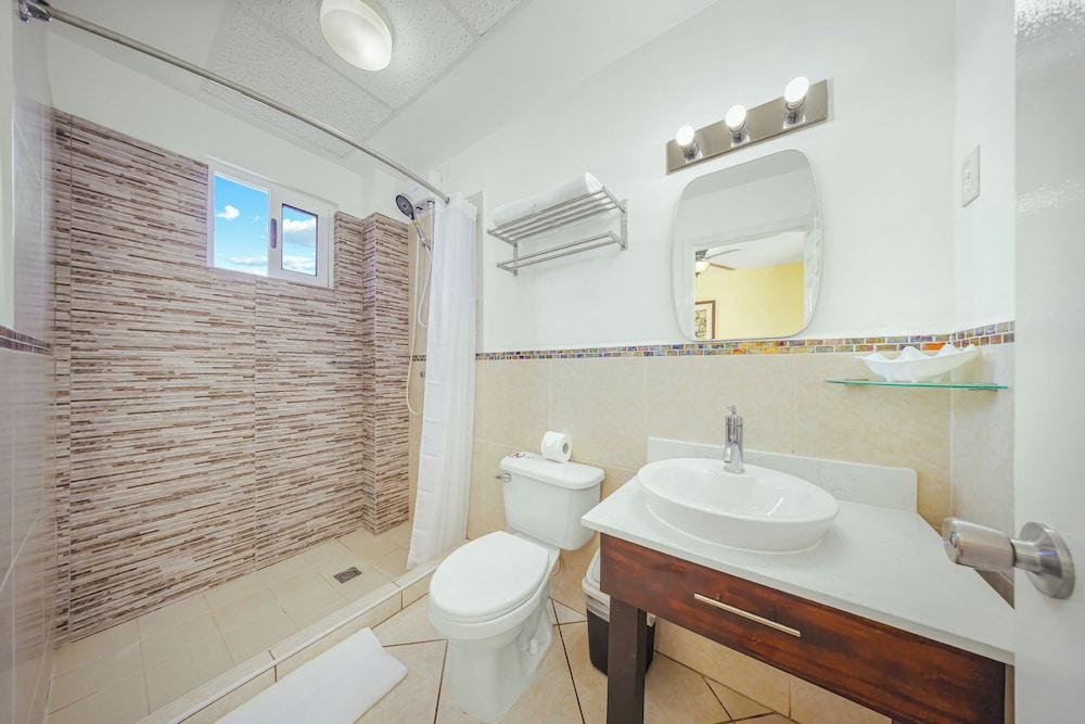Agua Clara Eco Suites 64/65